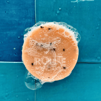 savon surgras sous le soleil exactement qui mousse généreusement