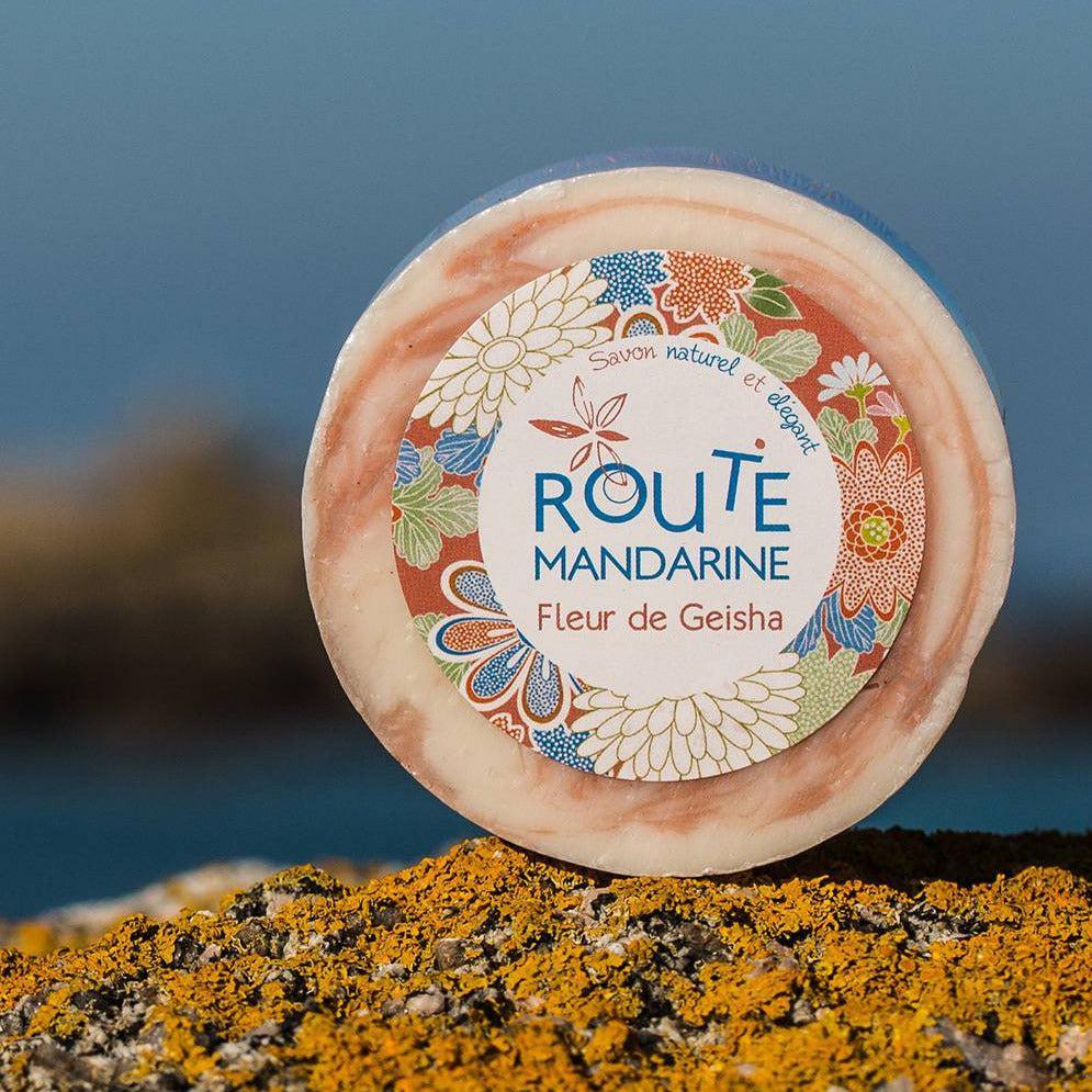 Savon au parfum de rose, mandarine rouge et orange Route mandarine