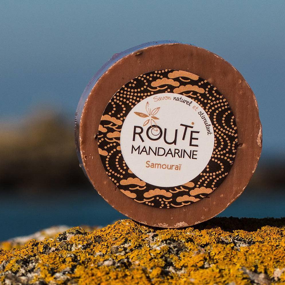 Savon stimulant parfum cèdre, verveine pamplemousse et gingembre Route mandarine