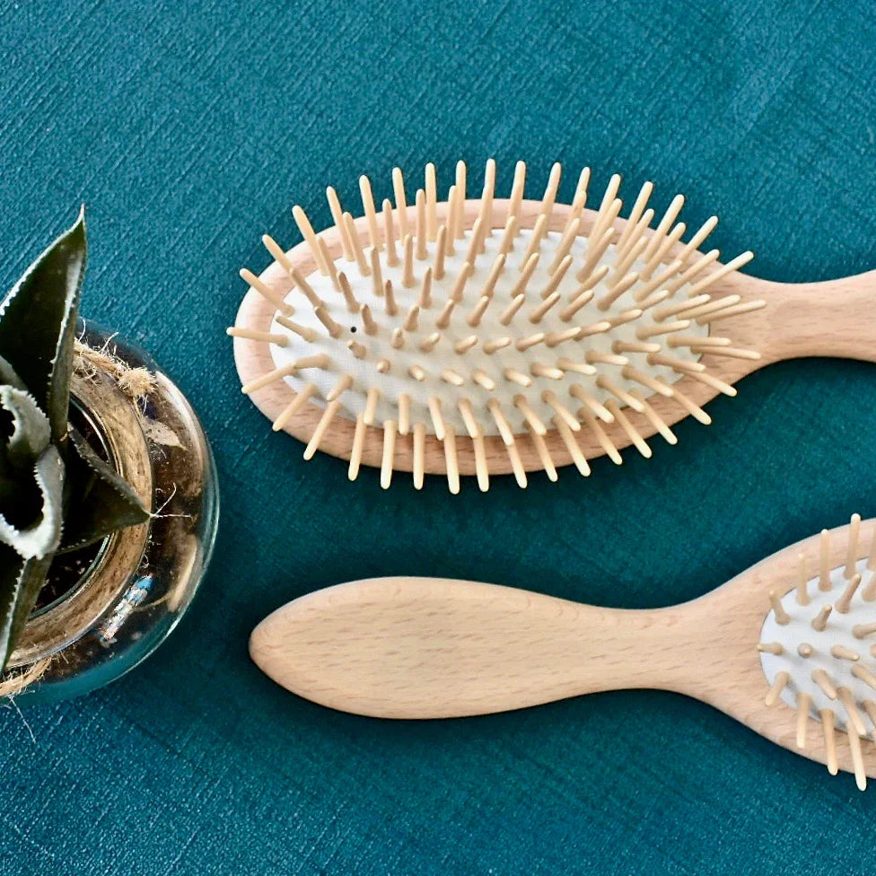 Brosse à cheveux en bois et ses picots Route mandarine